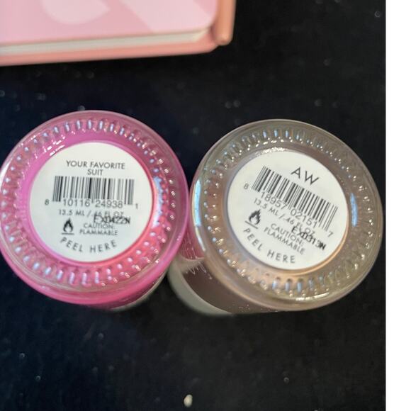 Brand New Olive & June Bundle Book, Poppy, Scrunchie, Case, Polish - Picture 4 of 7